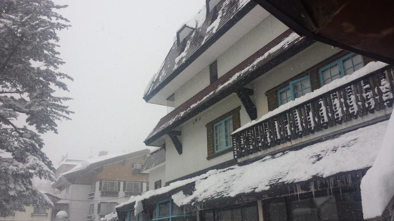 Akakura Onsen Hotel Korakuso Myoko Exterior photo